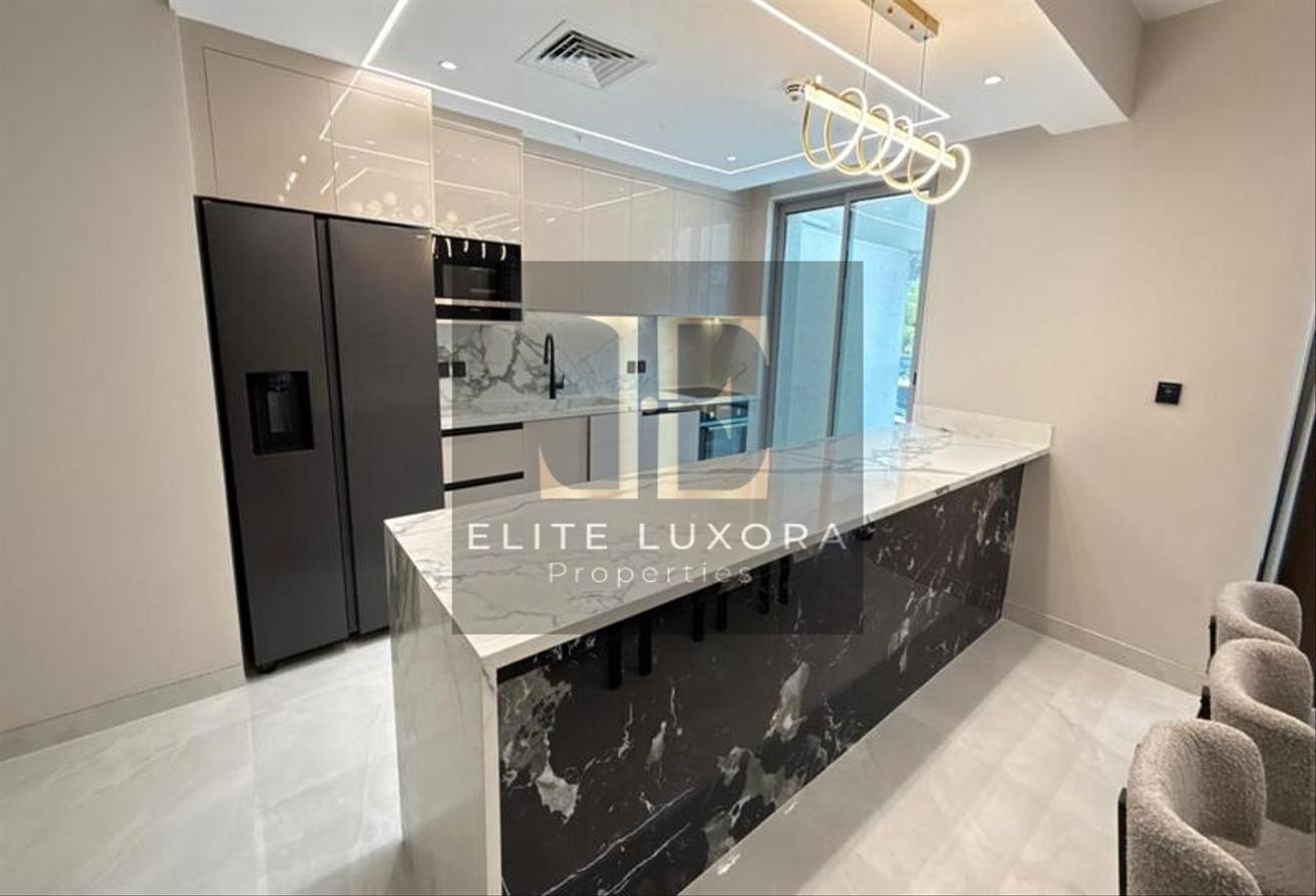 Luxury Renovated|Smart Home System|Community Views photo 9