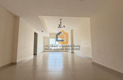 Apartment - 2 Bedrooms - 3 Bathrooms for rent in Crystal Plaza - Al Majaz 1 - Al Majaz - Sharjah