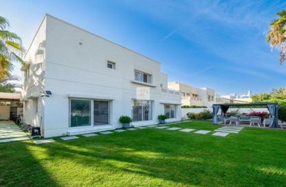 Villa - 5 Bedrooms - 6 Bathrooms for sale in Meadows 2 - Meadows - Dubai