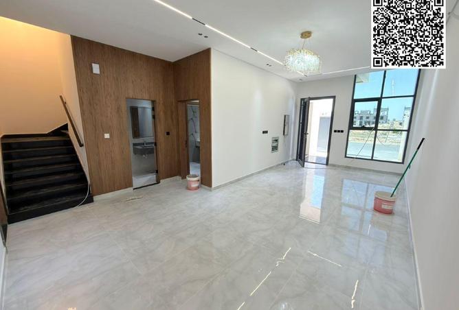 94011904 - Property Image 2