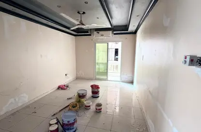 شقة - غرفة نوم - 1 حمام للايجار في مساكن كورنيش عجمان - طريق كورنيش عجمان - عجمان