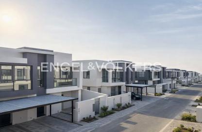 Townhouse - 3 - 4 for rent in Gardenia Townhomes - Wasl Gate - Dubai