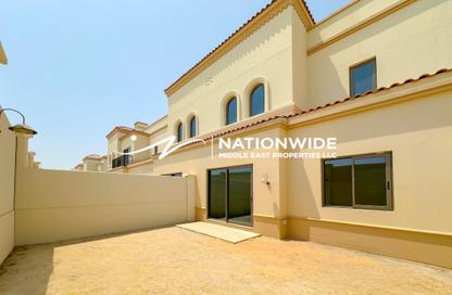 Townhouse - 2 - 3 for rent in Bloom Living - Zayed City (Khalifa City C) - Khalifa City - Abu Dhabi