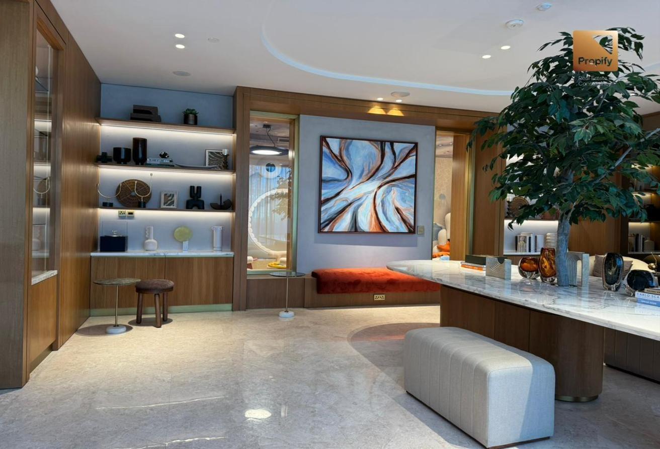 Private Beach I Luxury Living I Prime Unit photo 12