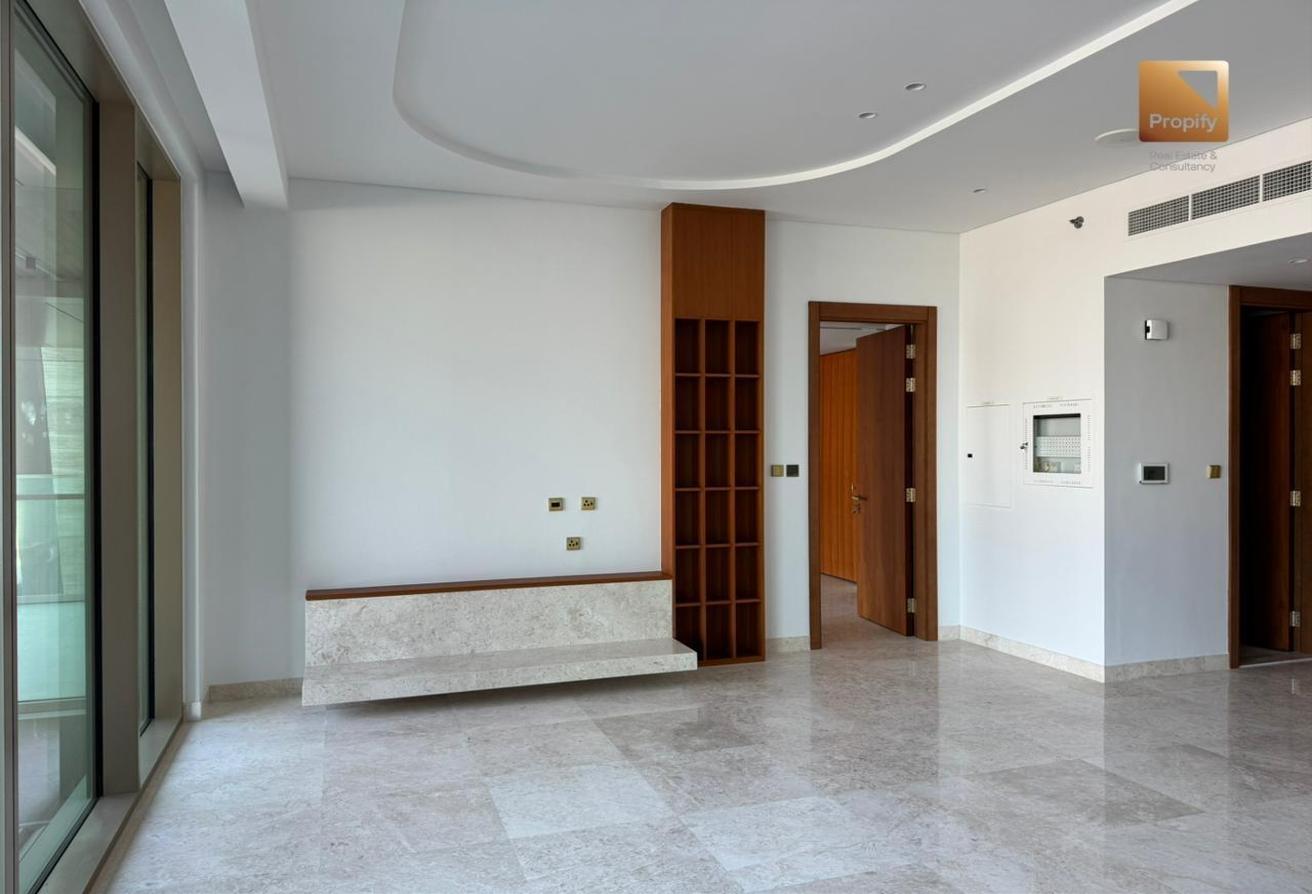 Private Beach I Luxury Living I Prime Unit photo 5