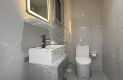 Apartment - 2 - 3 for rent in Al Jurf 3 - Al Jurf - Ajman