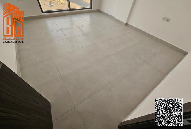141908710 - Property Image 2