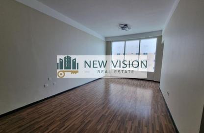 Apartment - 3 - 5 for rent in Blue Tower - Al Majaz 3 - Al Majaz - Sharjah Apartment - 3 - 5 for rent in Blue Tower - Al Majaz 3 - Al Majaz - Sharjah