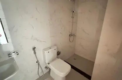 شقة - 2 غرف نوم - 2 حمامات للايجار في مدينة الإمارات - عجمان