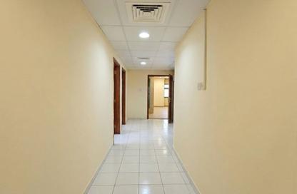Apartment - 2 - 2 for rent in Abu shagara - Sharjah
