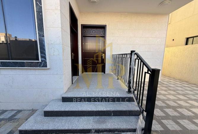 102842855 - Property Image 2