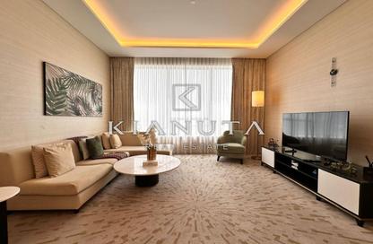 Apartment - 1 - 2 for rent in The Palm Tower - Palm Jumeirah - Dubai