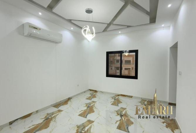 137008093 - Property Image 3