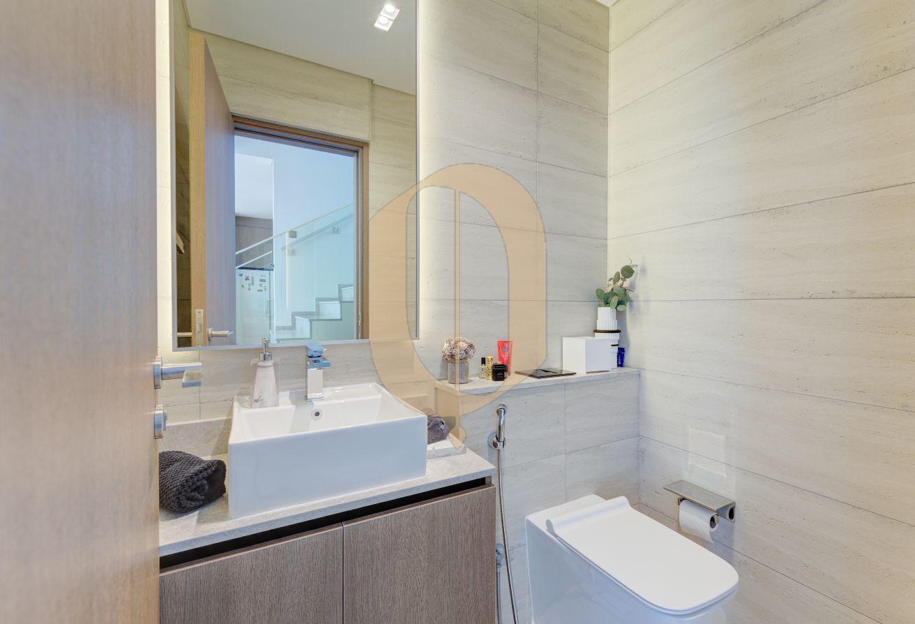 SIngle Row | Fully Furnished | Fully Upgraded photo 8