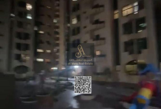 Al Rashidiya Towers: one-bedroom and living room u