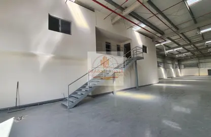 Warehouse - Studio - 1 Bathroom for rent in Al Sajaa Industrial - Al Sajaa - Sharjah