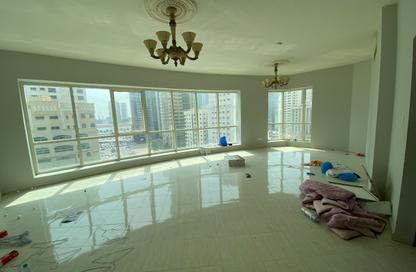 Apartment - 2 Bedrooms - 2 Bathrooms for rent in Al Khan Corniche - Al Khan - Sharjah Apartment - 2 Bedrooms - 2 Bathrooms for rent in Al Khan Corniche - Al Khan - Sharjah