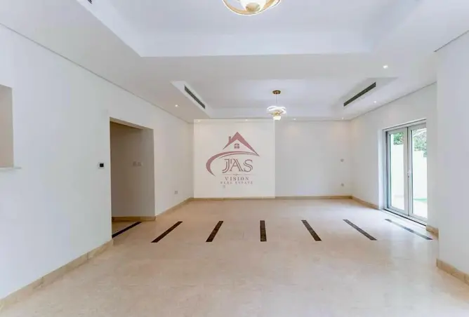 165501648 - Property Image 3