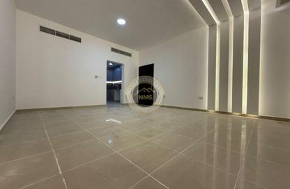 Apartment - Studio - 1 for rent in Al Muntazah - Abu Dhabi