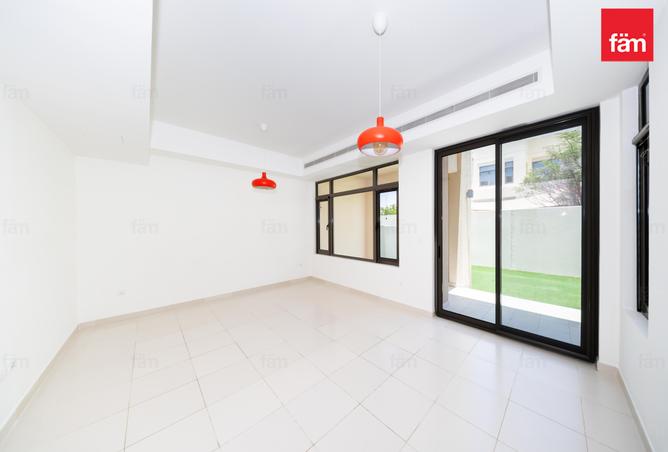 90054403 - Property Image 3
