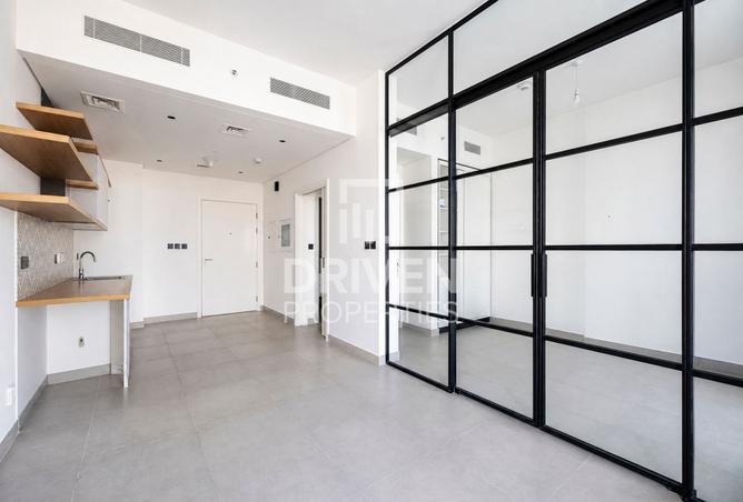 Pool View | Mid Floor | Motivated Seller