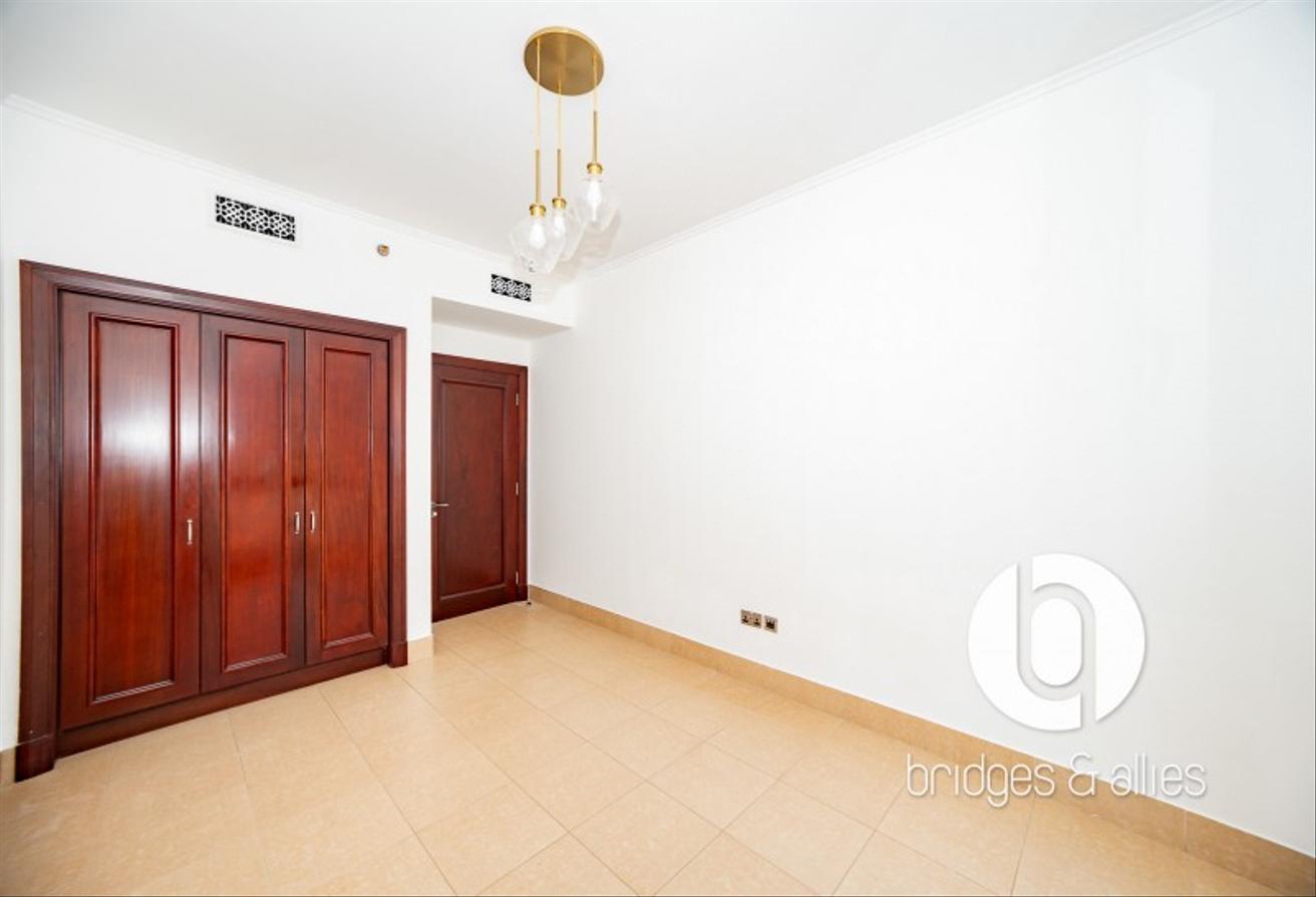 BURJ VIEW | HUGE 3 BEDS + MAID | AVAILABLE photo 8
