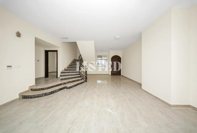 104253172 - Property Image 2