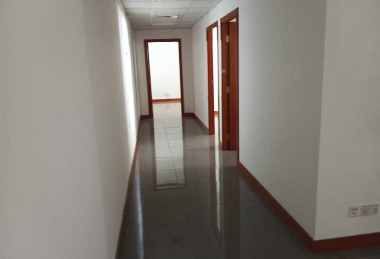 AMAZING SHOWROOM | NEAR METRO |READY FOR OCCUPANCY gallery image