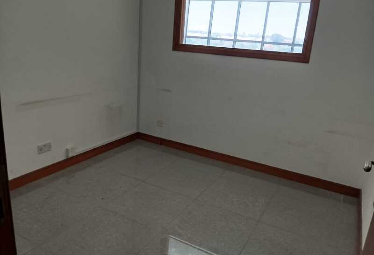 AMAZING SHOWROOM | NEAR METRO |READY FOR OCCUPANCY gallery image