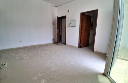 Apartment - 1 - 1 for rent in Fire Station Road - Muwaileh - Sharjah