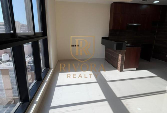 98244362 - Property Image 3