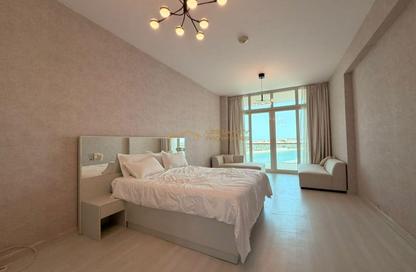 Apartment - Studio - 1 for rent in Palm Views East - Palm Views - Palm Jumeirah - Dubai