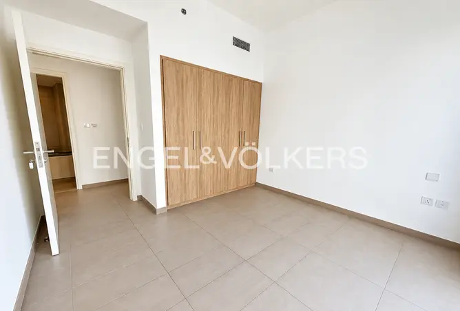 153742902 - Property Image 2