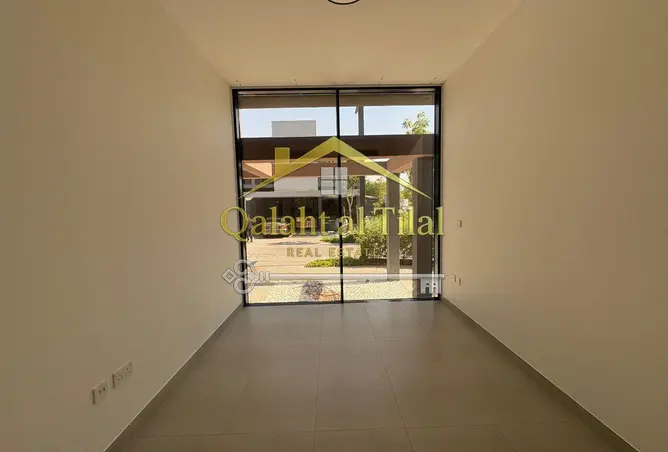 104253994 - Property Image 3