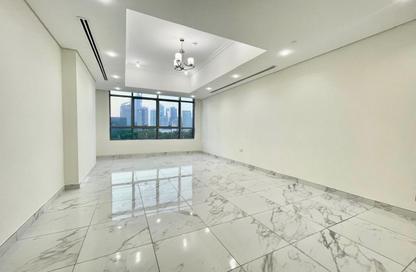 Apartment - 4 Bedrooms - 5 Bathrooms for rent in Al Khalidiya - Abu Dhabi