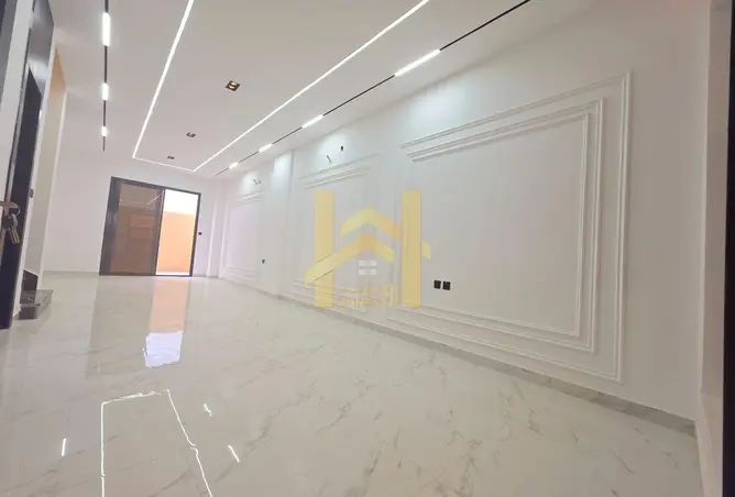 164564695 - Property Image 3