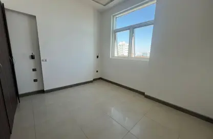 Apartment - 2 Bedrooms - 3 Bathrooms for rent in Qasimia 10 building - Al Mahatta - Al Qasimia - Sharjah