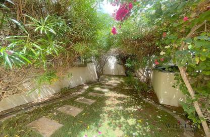 Villa - 4 Bedrooms - 5 Bathrooms for rent in Regional Large - Regional - Jumeirah Park - Dubai