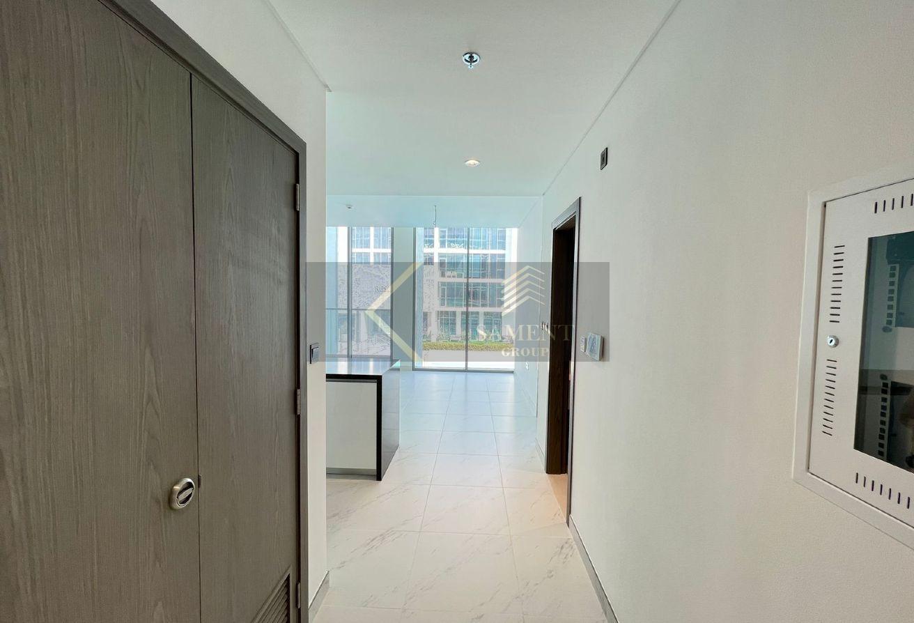 1 BR Apartment with Water View in MBR City photo 4