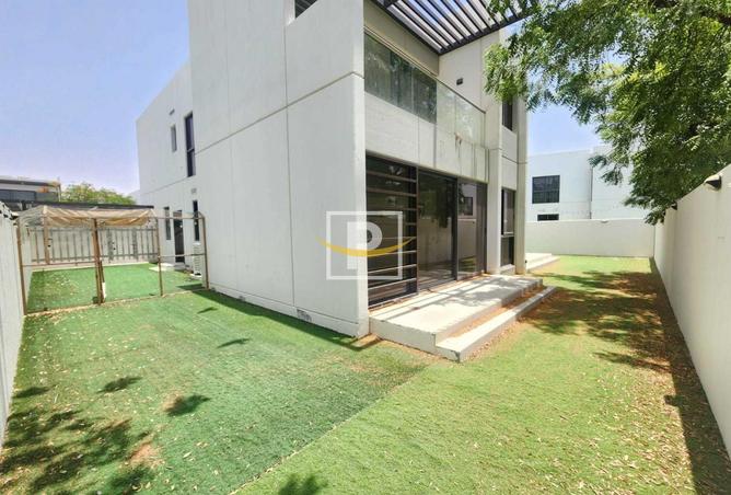 104693109 - Property Main Image