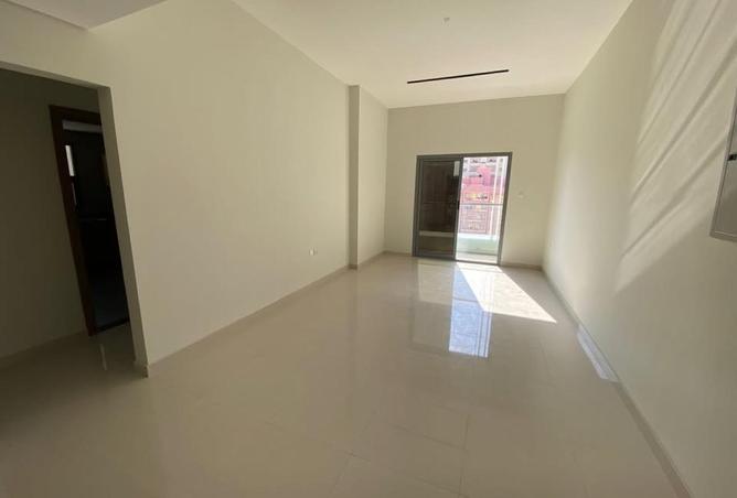 84912402 - Property Main Image