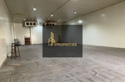 Warehouse - Studio - 2 Bathrooms for rent in Phase 2 - Dubai Investment Park (DIP) - Dubai