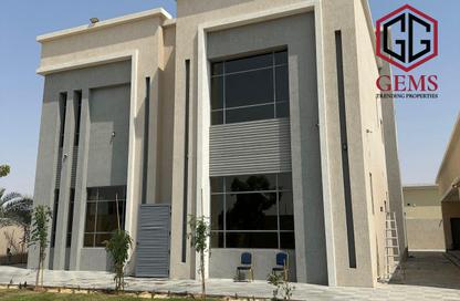 Villa - 5 - 6 for rent in Al Aweer 1 - Al Aweer - Dubai