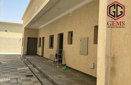 Villa - 5 - 6 for rent in Al Aweer 1 - Al Aweer - Dubai