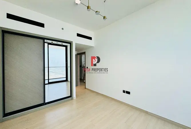 121999608 - Property Image 2