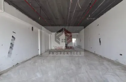 Villa - Studio - 2 Bathrooms for rent in Al Jimi - Al Ain