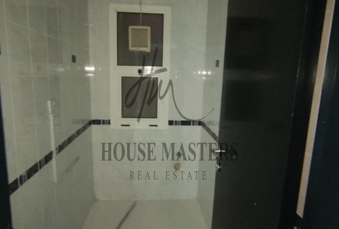 54398664 - صورة العقار 2