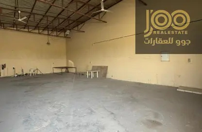 مستودع - استوديو - 1 حمام للايجار في أم الثعوب - أم القيوين