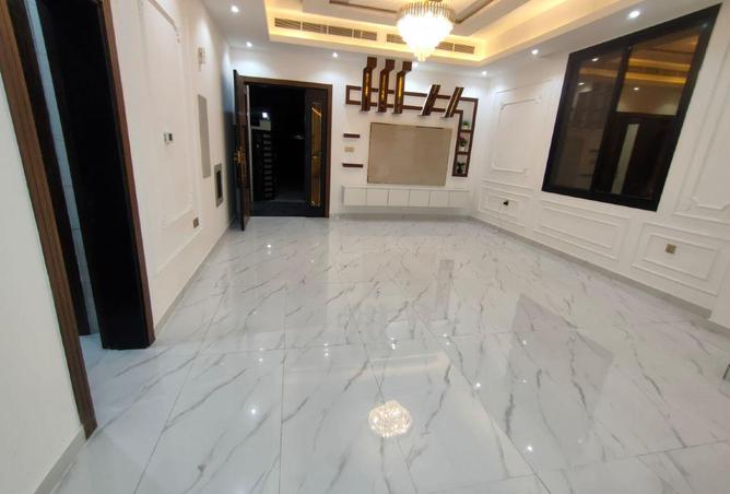 16207021 - Property Image 3