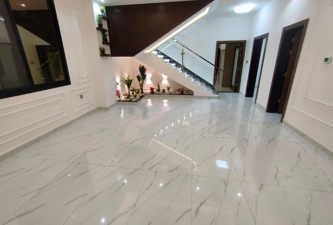 16207021 - Property Image 2